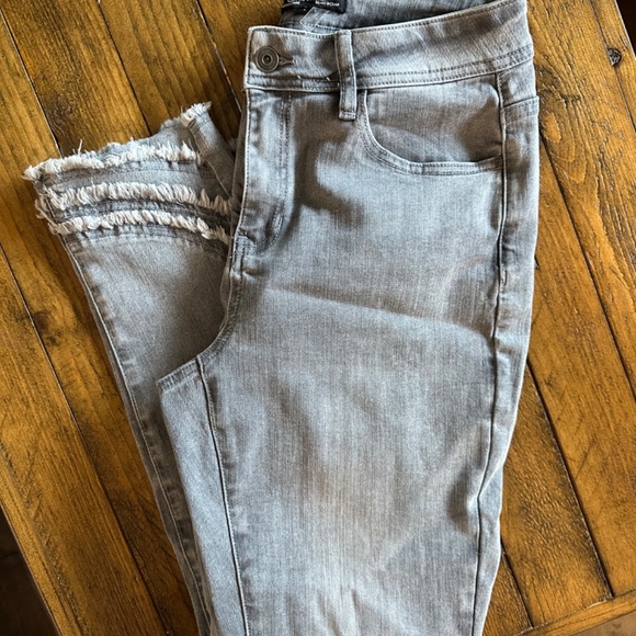 Charlie B jeans - Picture 3 of 5